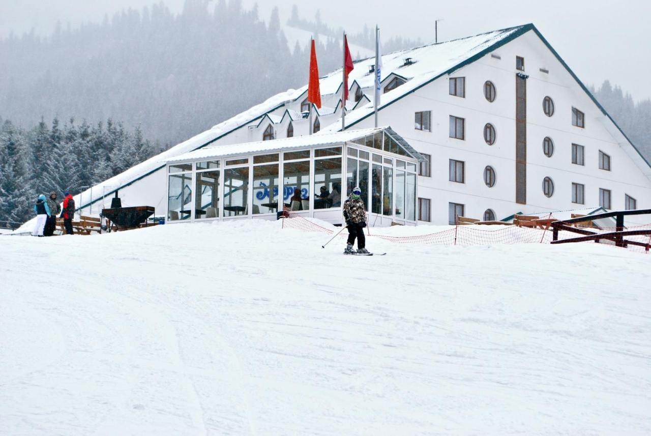 Kapriz Karakol Hotel Bagian luar foto